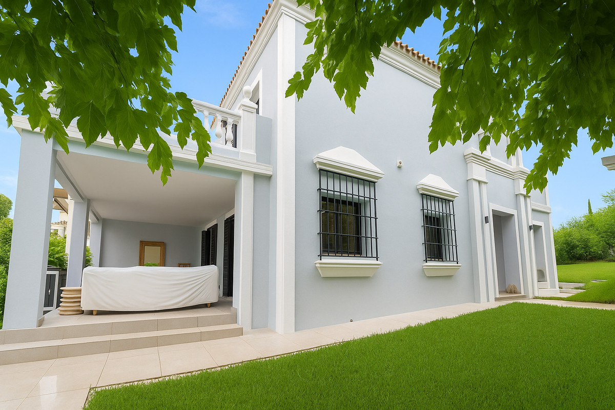 Image 1: Detached Villa For sale, sotogrande, €1,499,999 [HFMs732137]