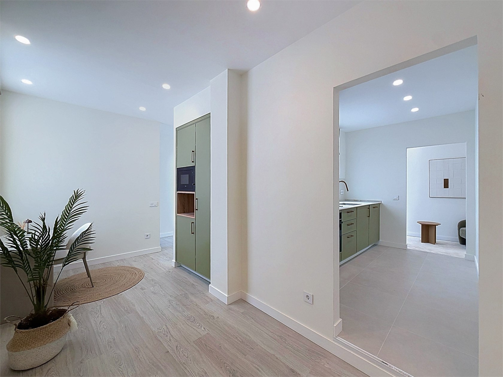 Image 23: Apartment For sale, Málaga, €1,250,000 [HFMs737588]