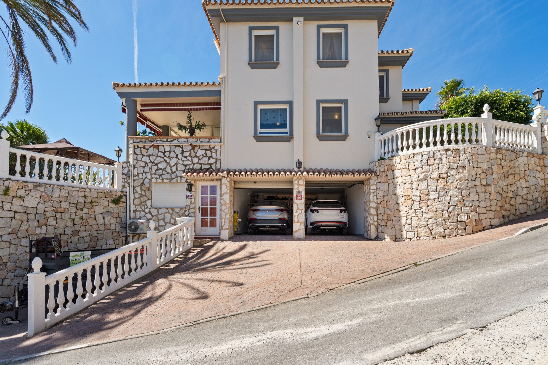 Image 32: Detached Villa For sale, Benalmadena, €2,245,000 [HFMs738340]