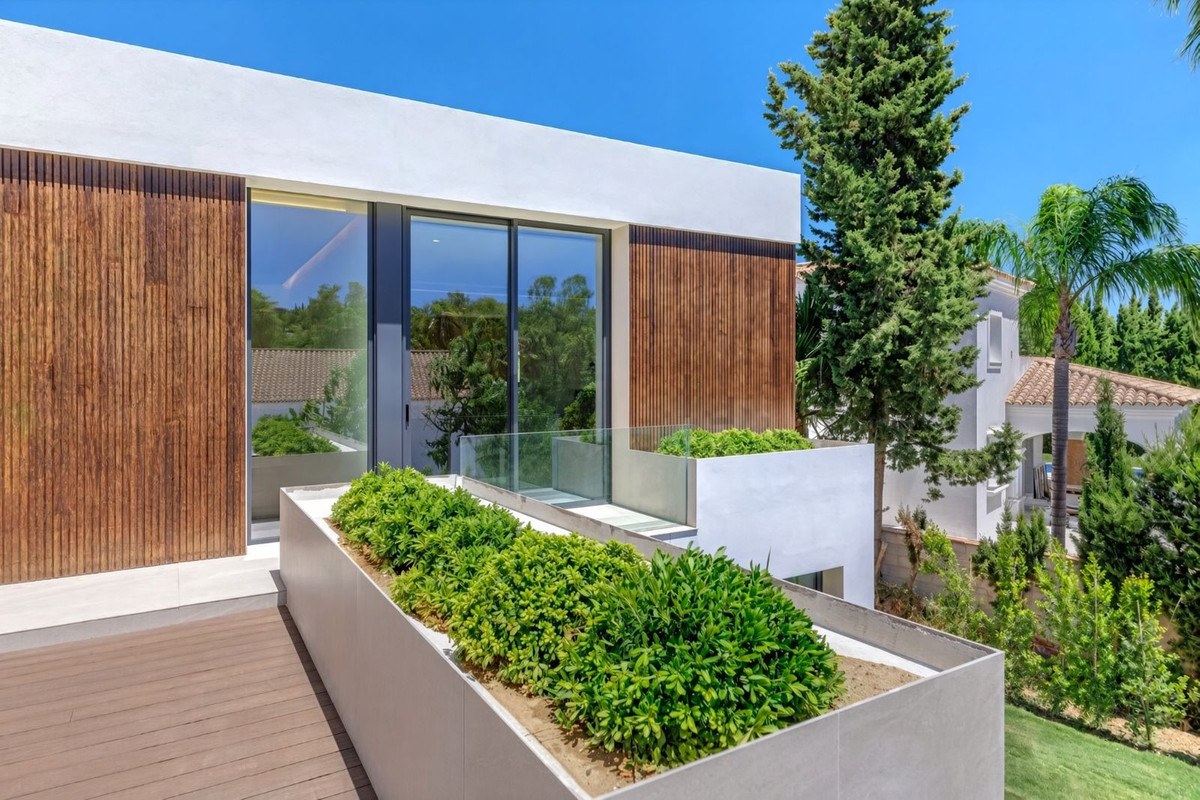 Image 4: Detached Villa For sale, sotogrande, €2,350,000 [HFMs730130]