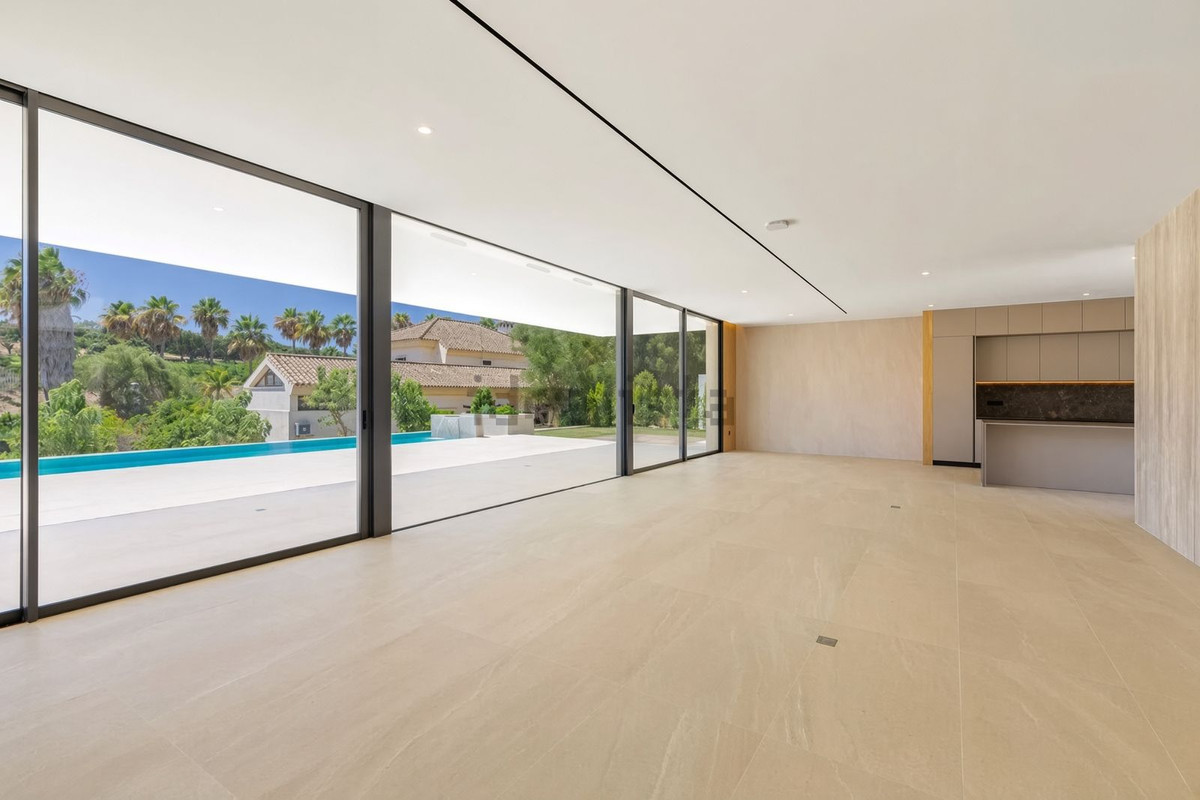 Image 9: Detached Villa For sale, sotogrande, €2,350,000 [HFMs730130]
