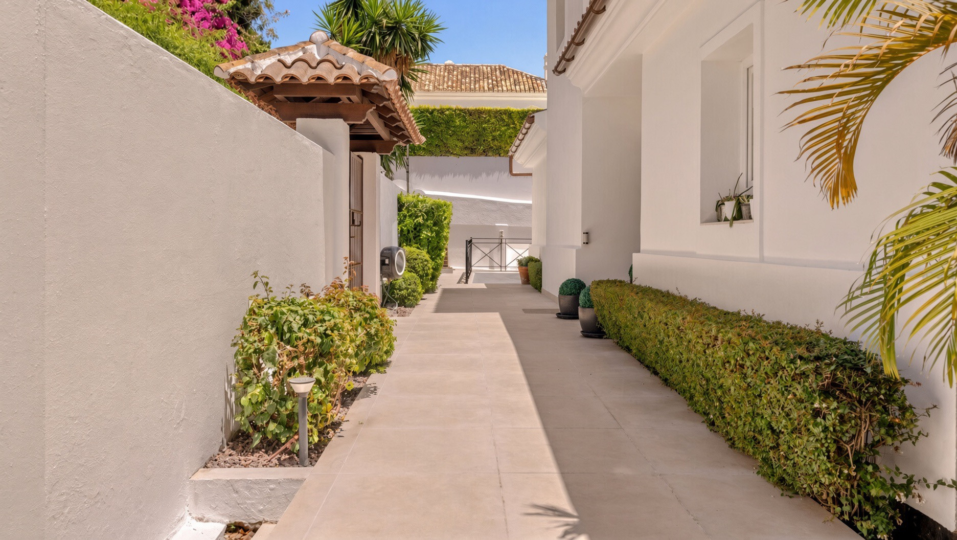 Image 24: Detached Villa For sale, The Golden Mile, €2,850,000 [HFMs732096]