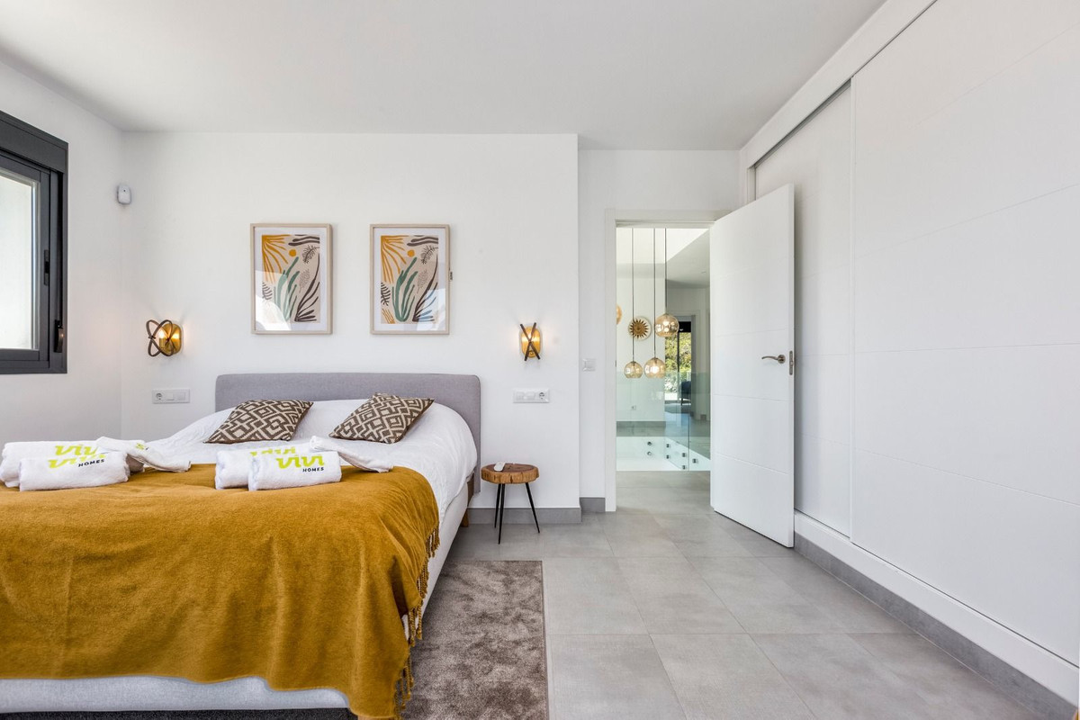 Image 12: Detached Villa For sale, Mijas Costa, €1,700,000 [HFMs732126]