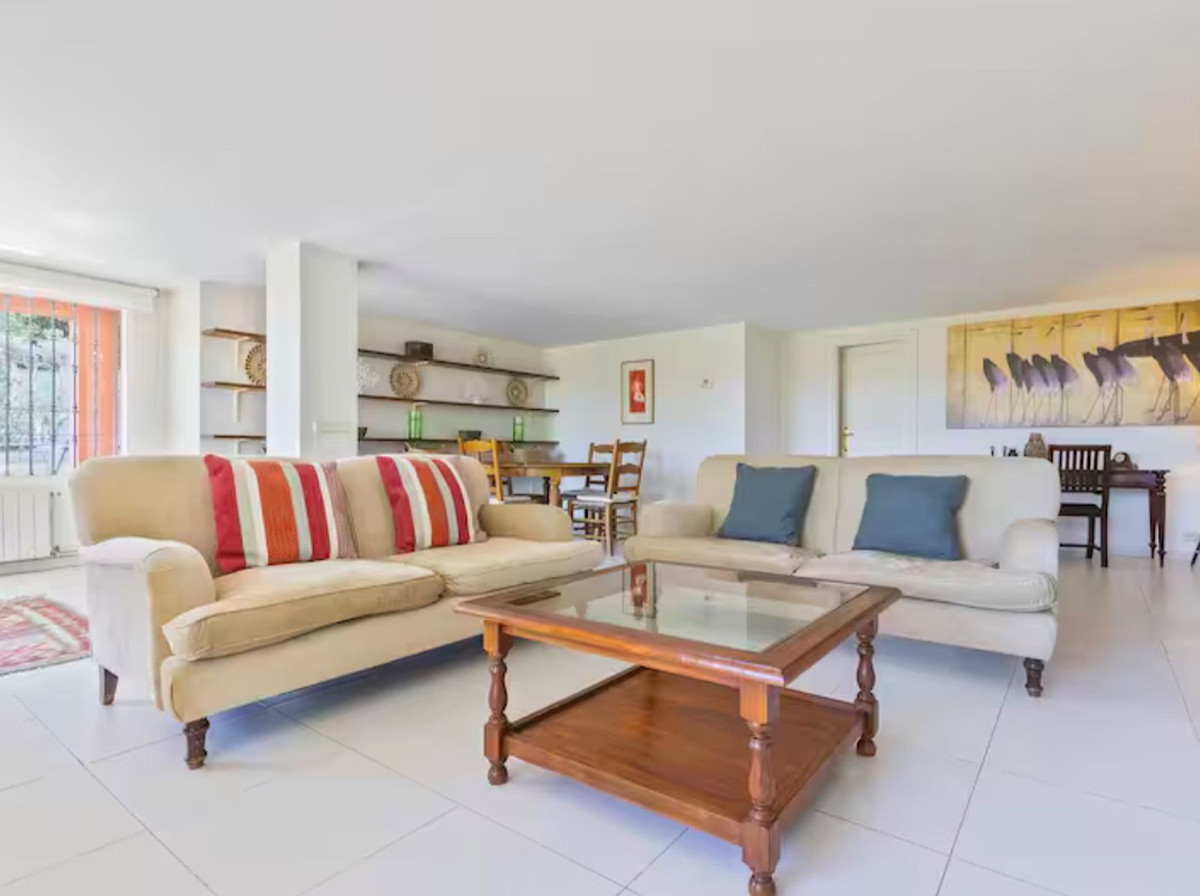 Image 4: Detached Villa For sale, Marbella, €1,200,000 [HFMs731036]