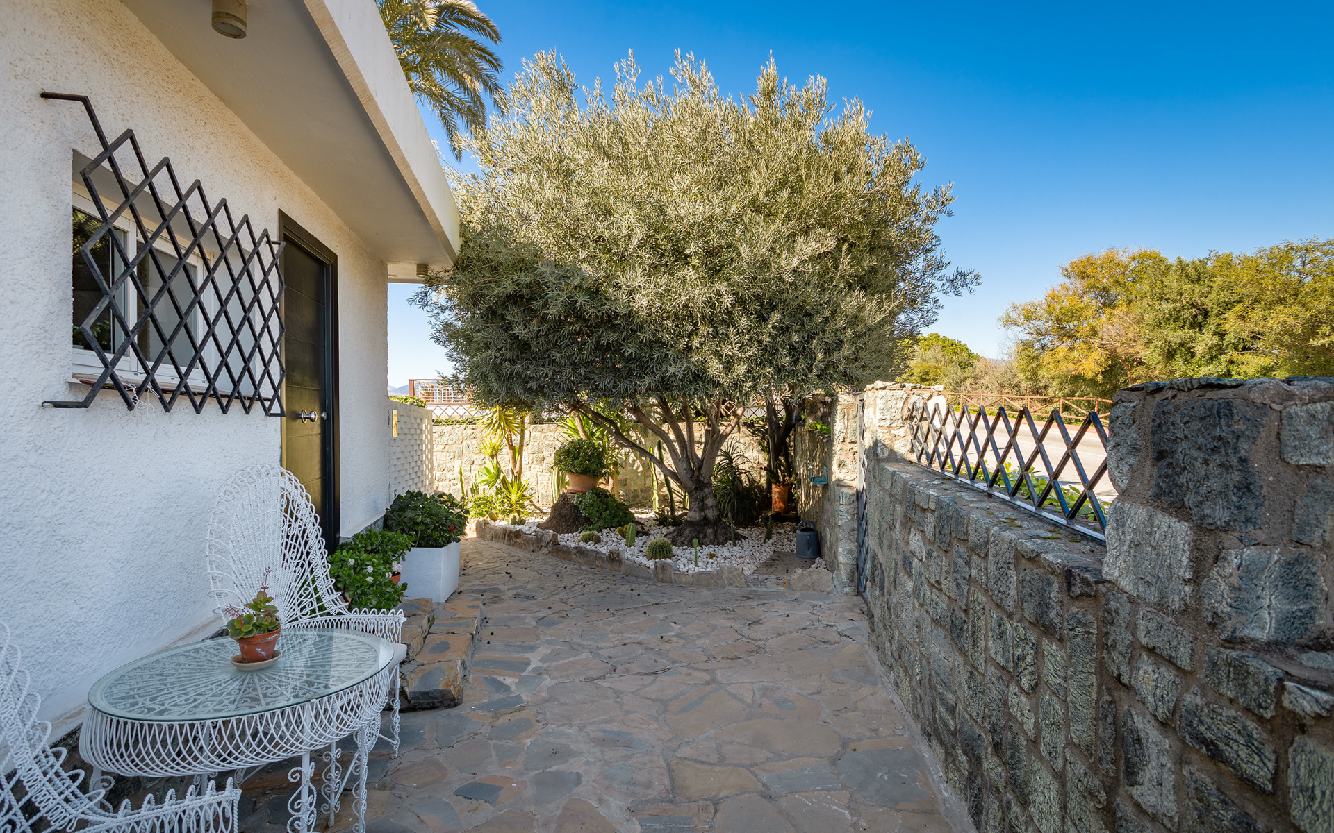 Image 30: Detached Villa For sale, Nueva Andalucía, €2,195,000 [HFMs731366]