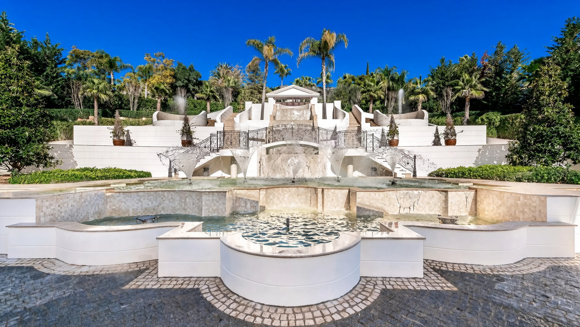 Image 36: Detached Villa For sale, The Golden Mile, €70,000,000 [HFMs731699]