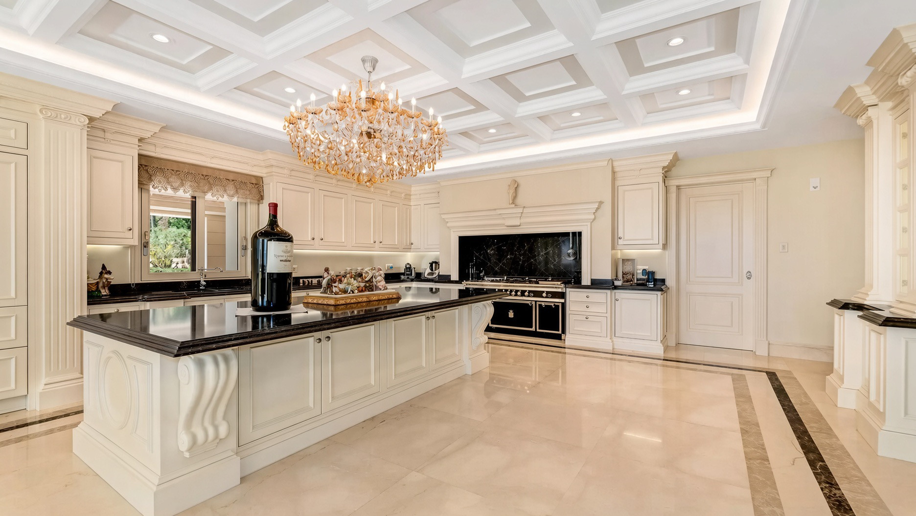 Image 12: Detached Villa For sale, The Golden Mile, €70,000,000 [HFMs731699]