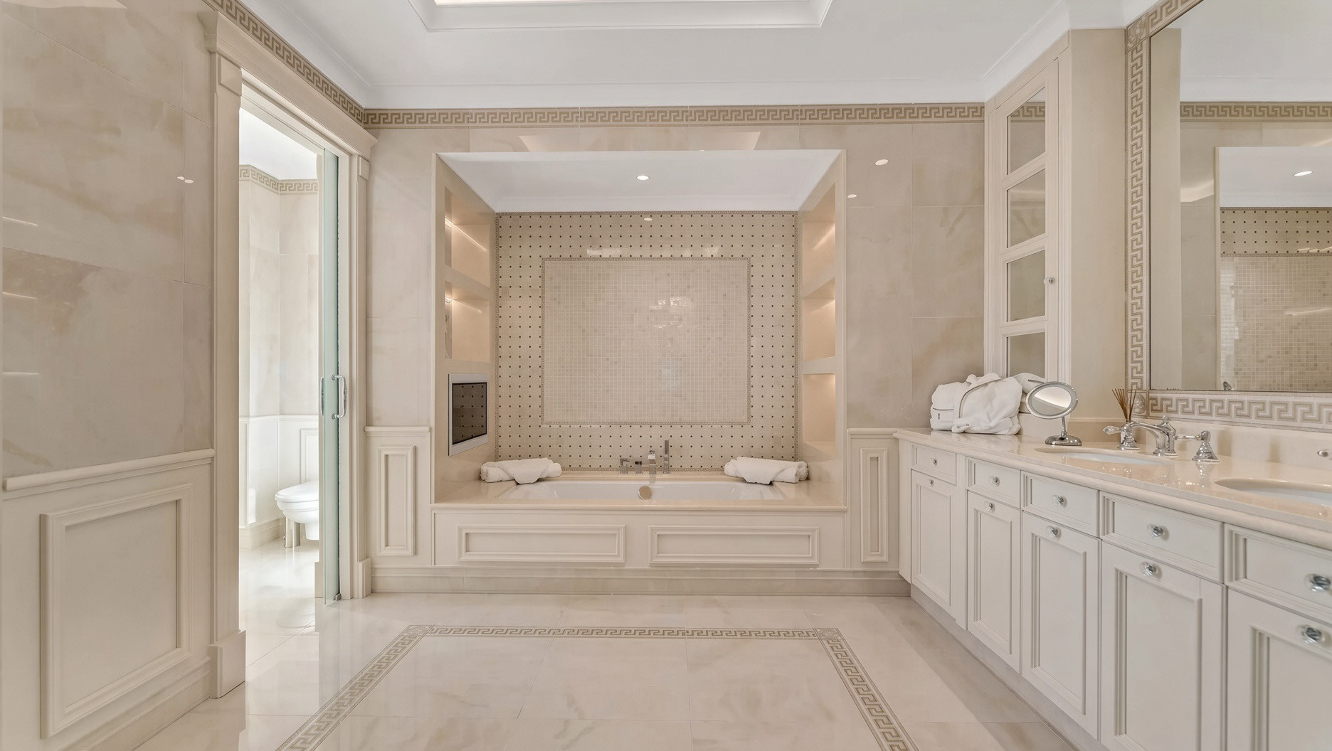 Image 18: Detached Villa For sale, The Golden Mile, €70,000,000 [HFMs731699]
