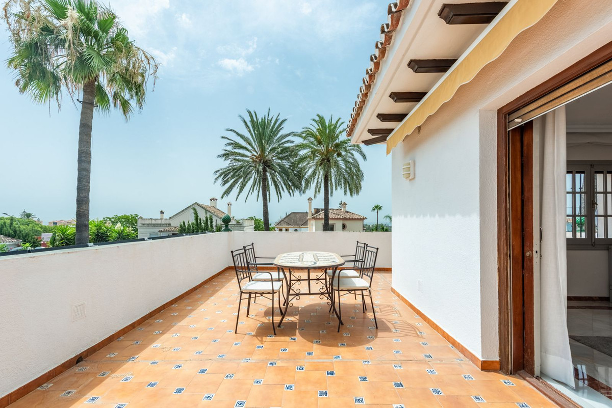Image 31: Detached Villa For sale, San Pedro de Alcántara, €2,495,000 [HFMs727392]