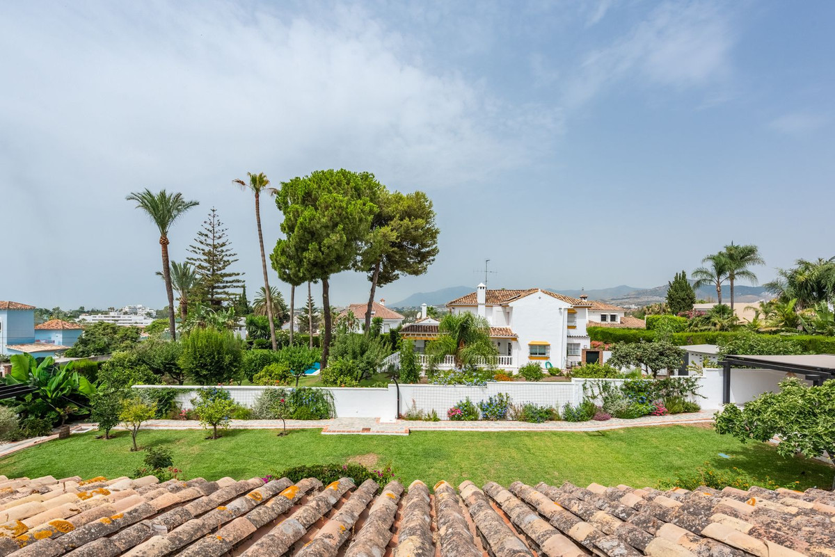 Image 37: Detached Villa For sale, San Pedro de Alcántara, €2,495,000 [HFMs727392]