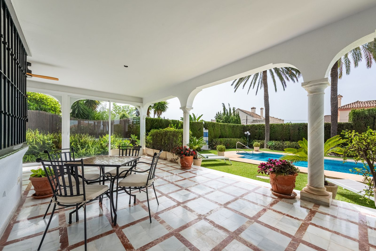 Image 12: Detached Villa For sale, San Pedro de Alcántara, €2,495,000 [HFMs727392]