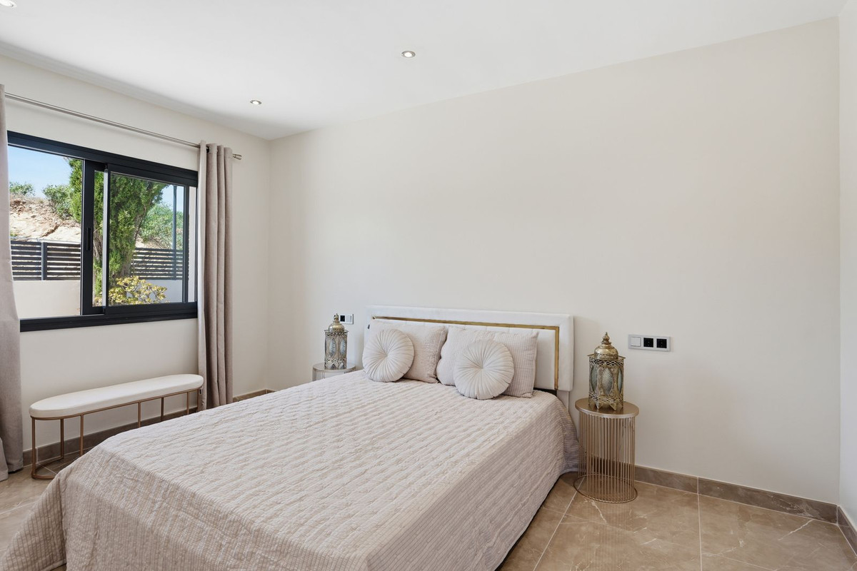 Image 24: Villa - Chalet For sale, Mijas Costa, €1,599,000 [HFMs727832]