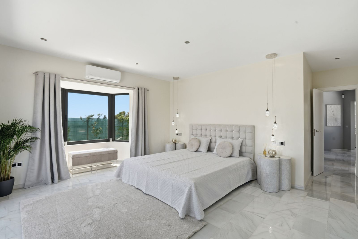 Image 21: Villa - Chalet For sale, Mijas Costa, €1,599,000 [HFMs727832]