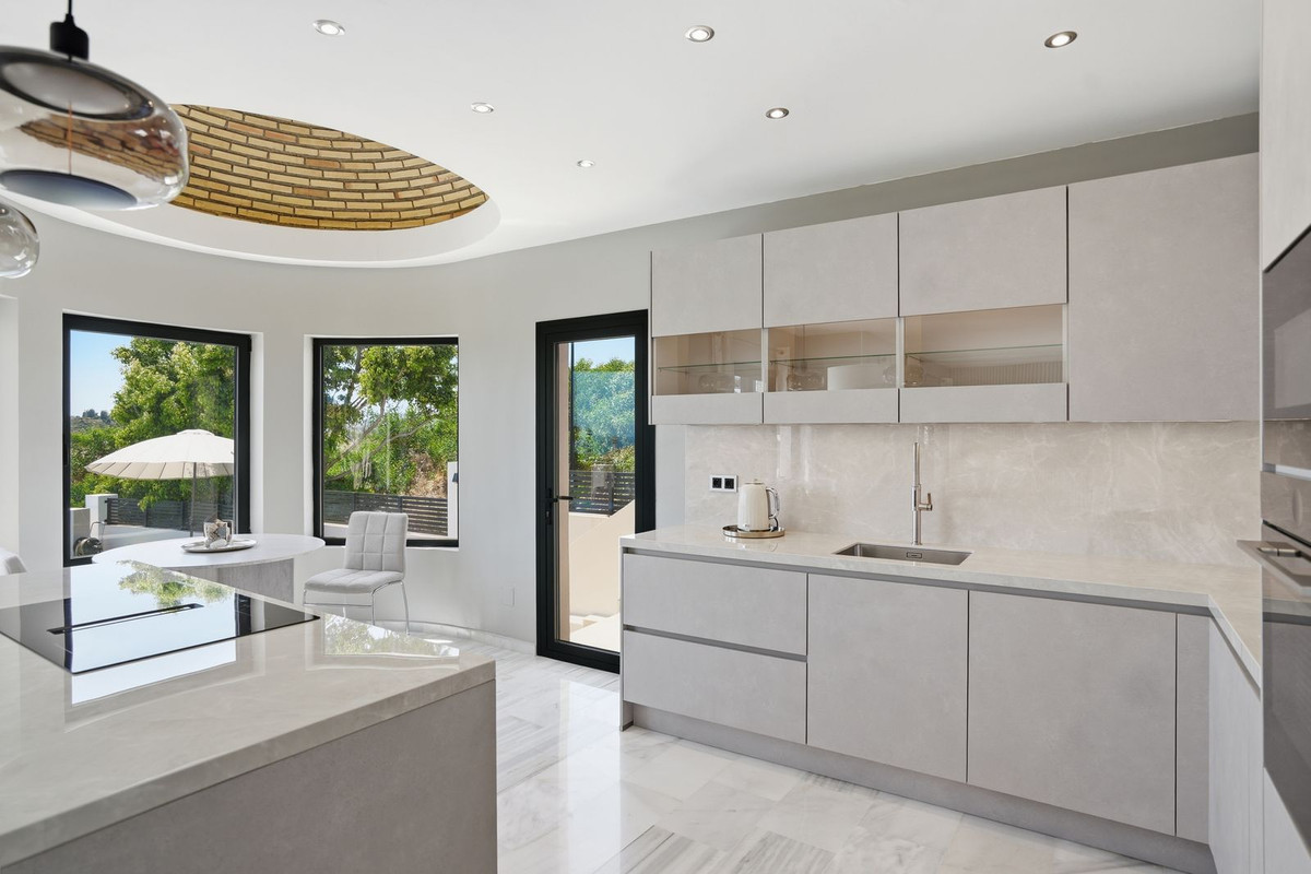 Image 9: Villa - Chalet For sale, Mijas Costa, €1,599,000 [HFMs727832]