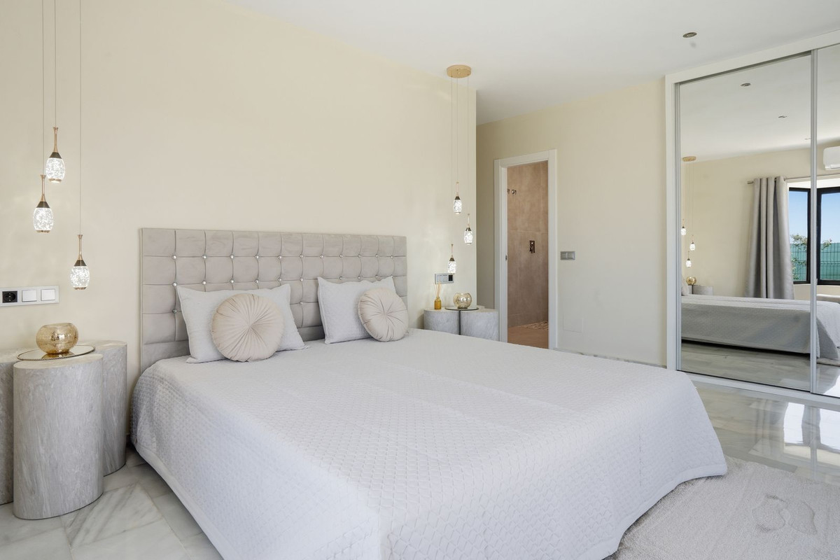 Image 35: Villa - Chalet For sale, Mijas Costa, €1,599,000 [HFMs727832]