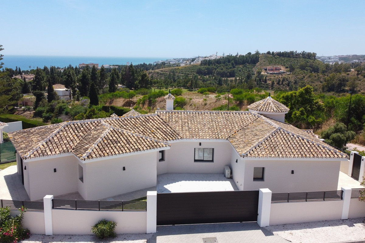 Image 45: Villa - Chalet For sale, Mijas Costa, €1,599,000 [HFMs727832]