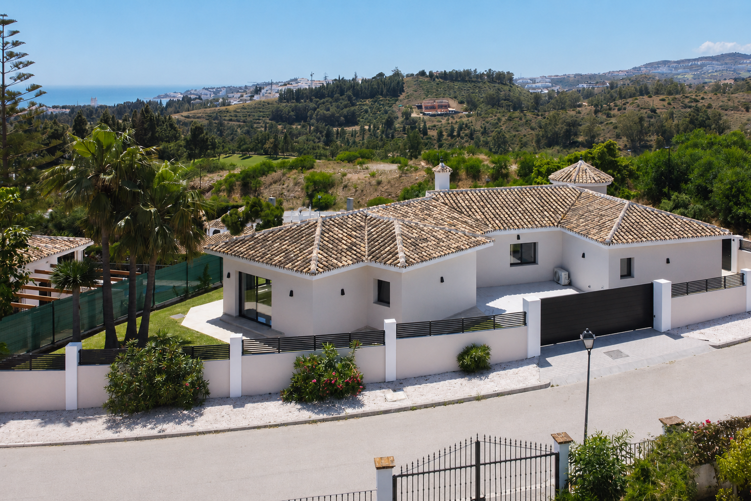 Image 44: Villa - Chalet For sale, Mijas Costa, €1,599,000 [HFMs727832]