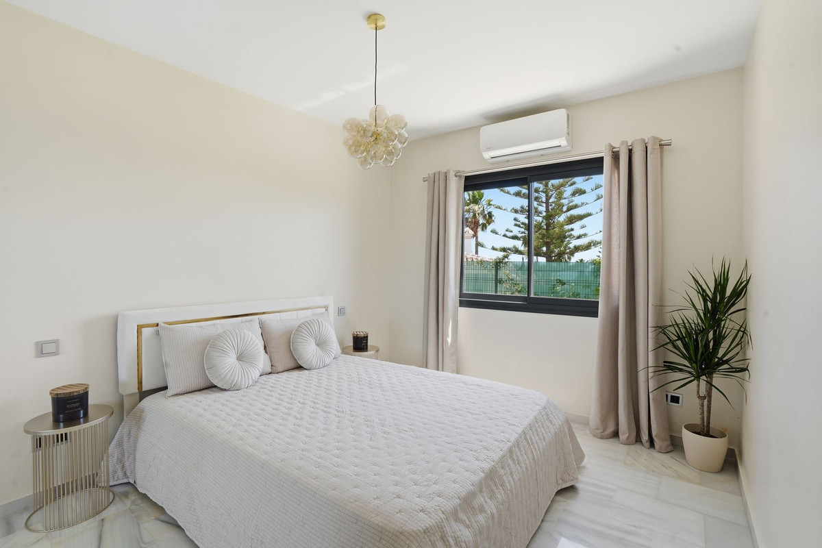 Image 33: Villa - Chalet For sale, Mijas Costa, €1,599,000 [HFMs727832]
