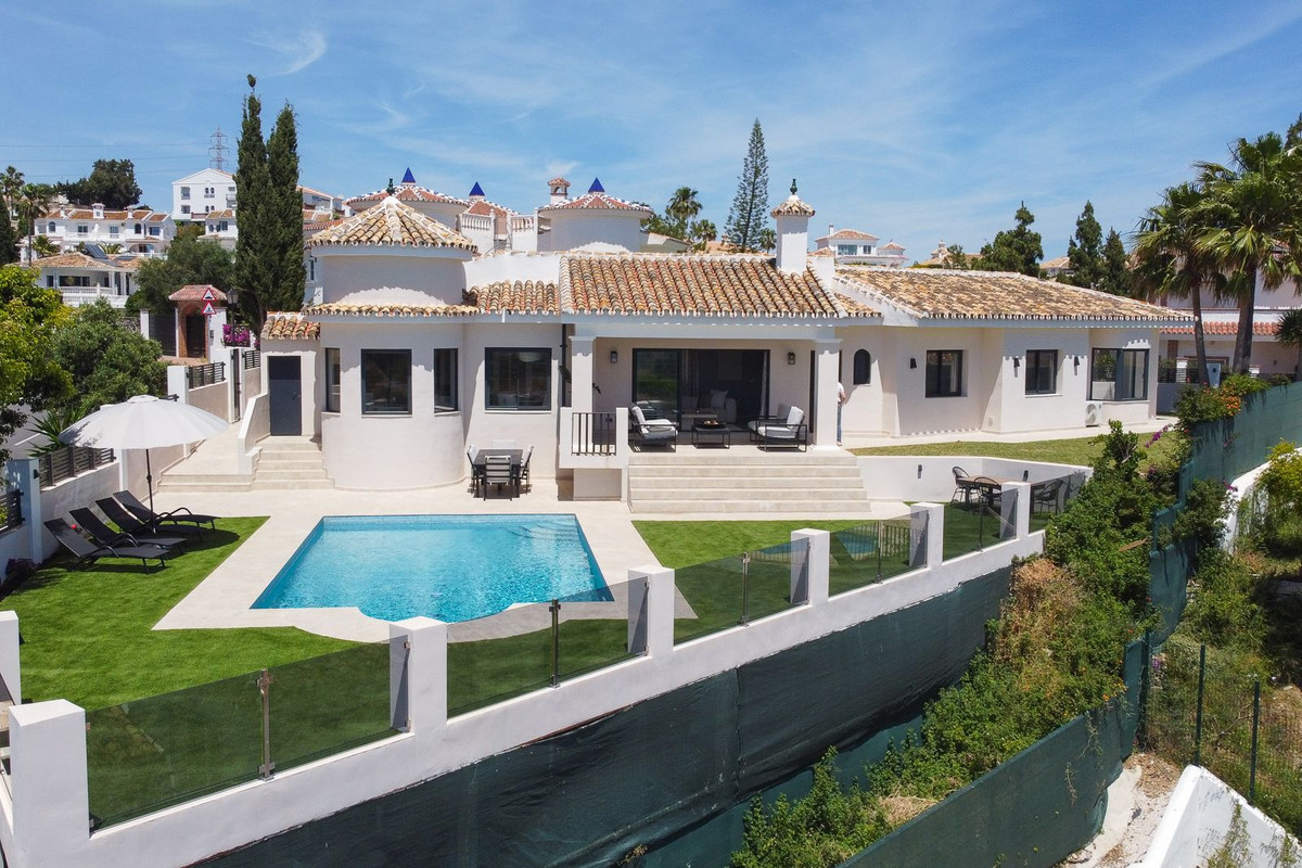 Image 36: Villa - Chalet For sale, Mijas Costa, €1,599,000 [HFMs727832]