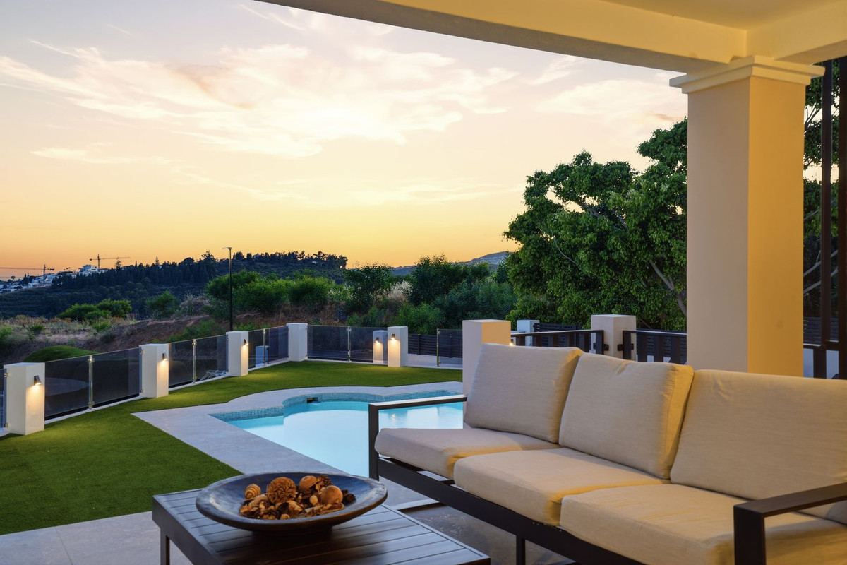 Image 47: Villa - Chalet For sale, Mijas Costa, €1,599,000 [HFMs727832]