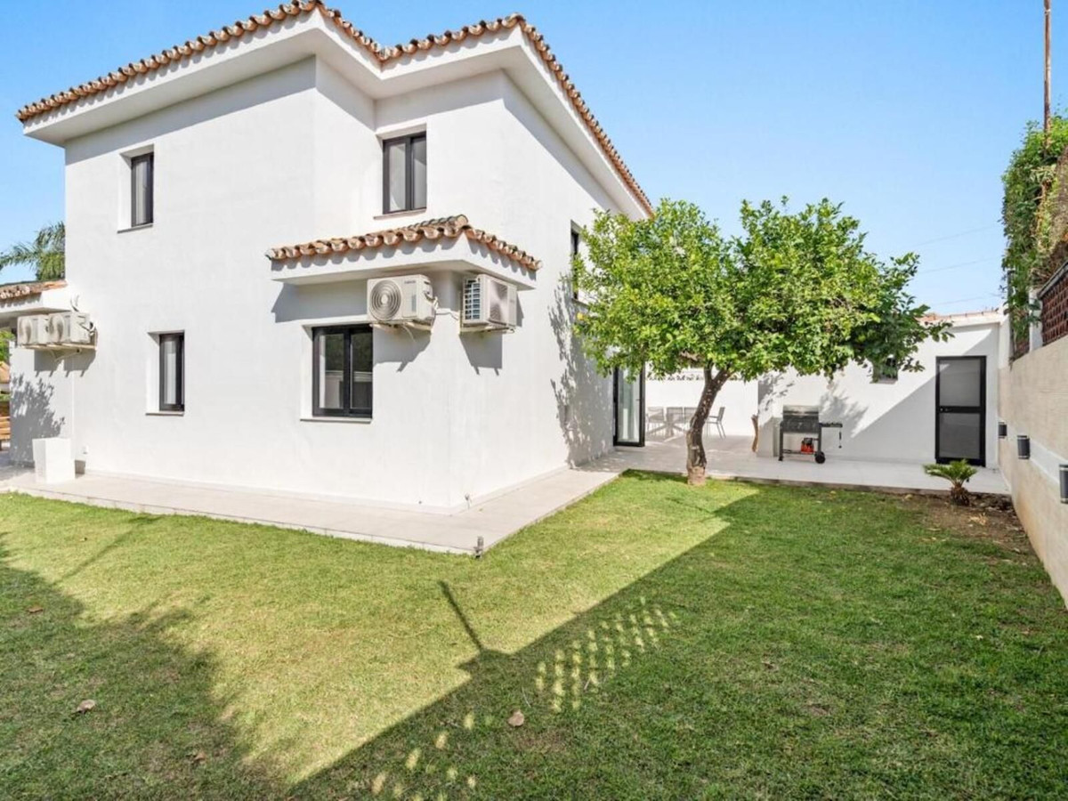 Image 5: Detached Villa For sale, Marbella, €1,400,000 [HFMs729032]