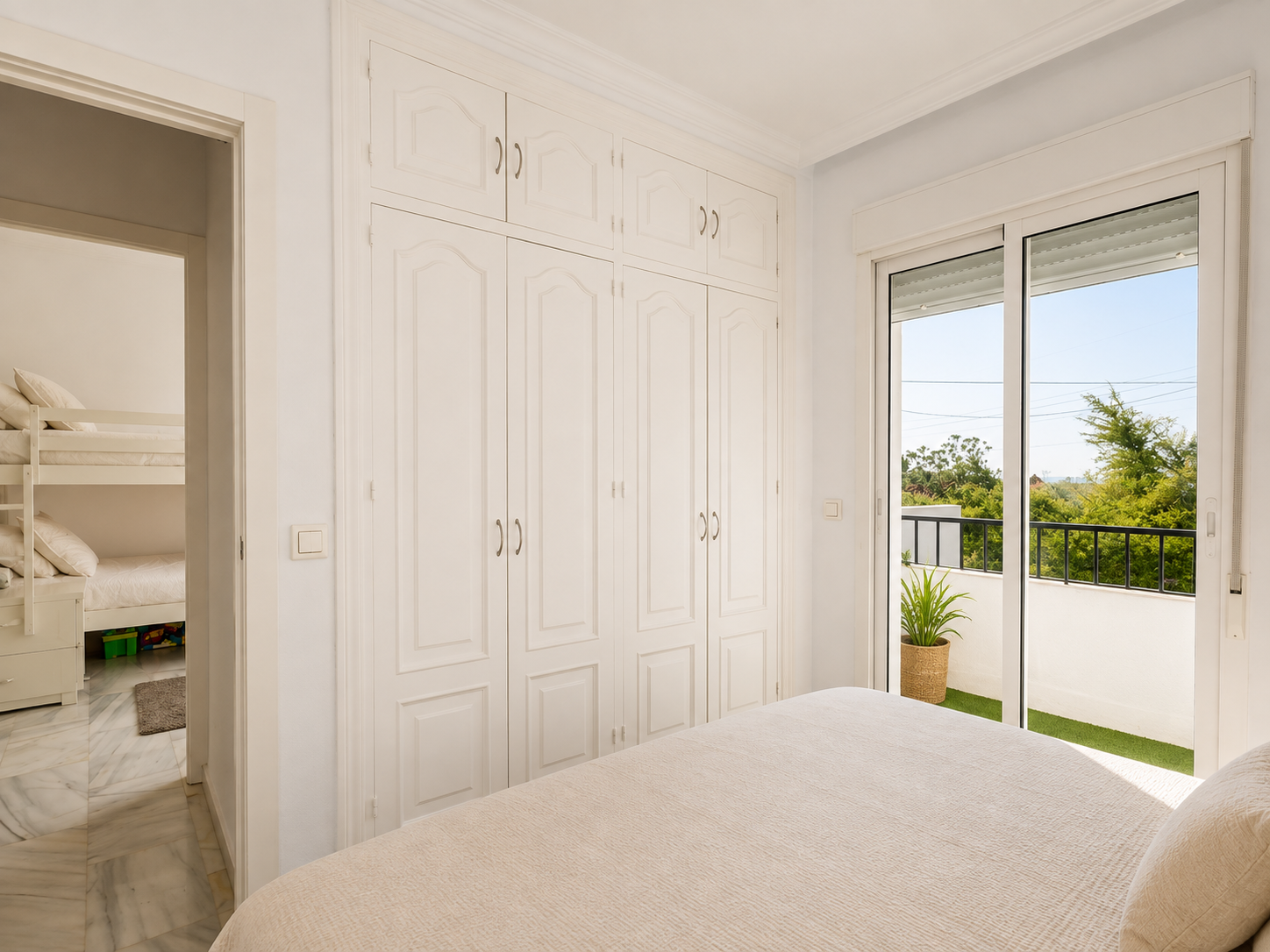 Image 29: Detached Villa For sale, Marbella, €1,400,000 [HFMs729032]