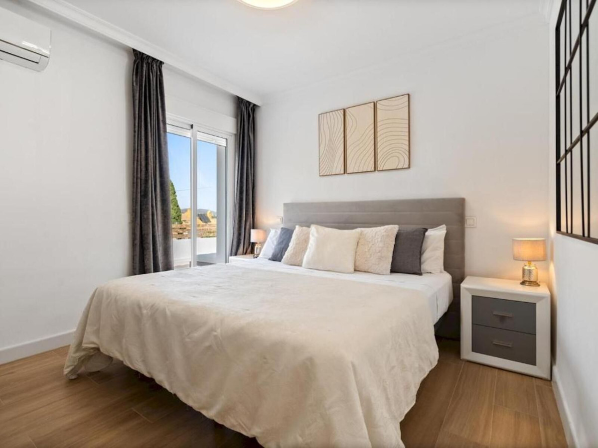 Image 27: Detached Villa For sale, Marbella, €1,400,000 [HFMs729032]