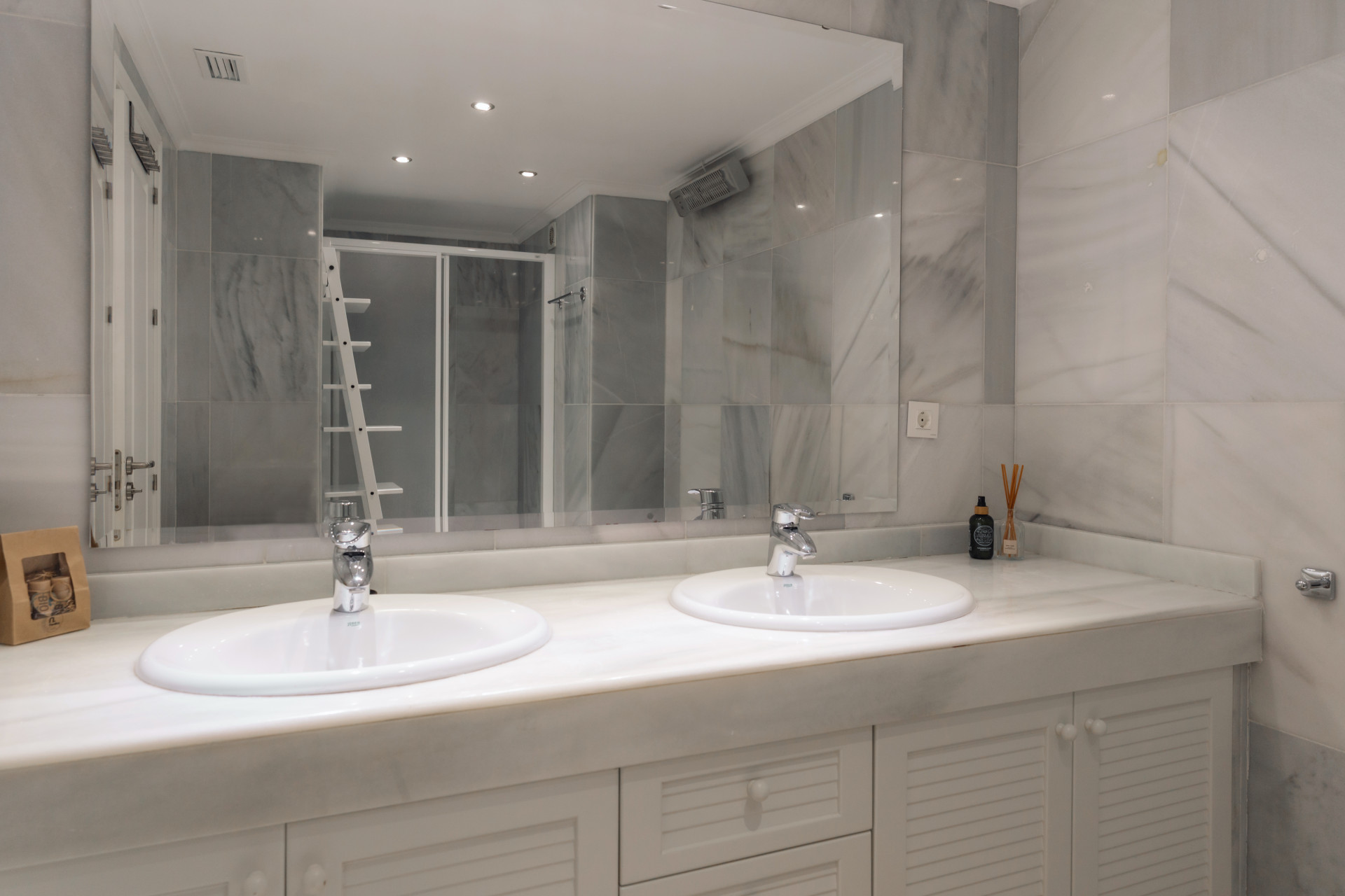 Image 20: apartment For sale, Nueva Andalucía, €795,000 [948-00009P]