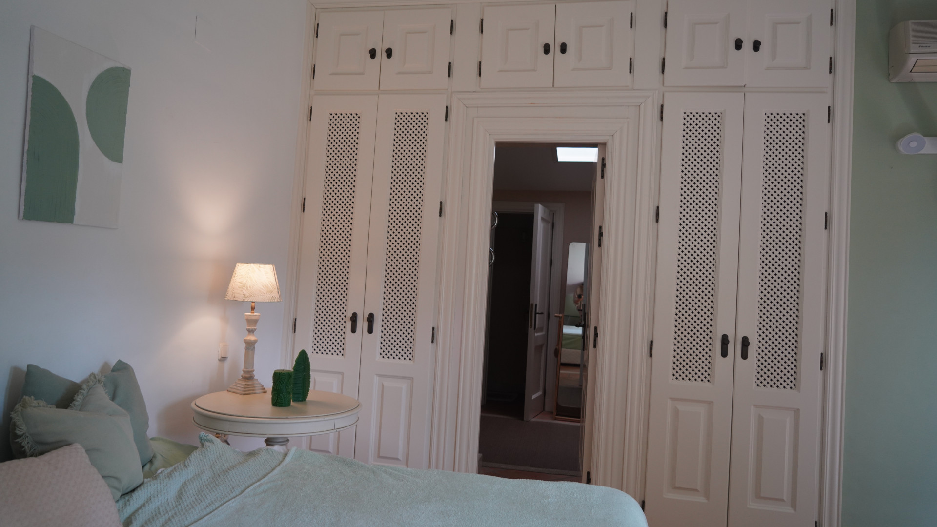 Stylish 4-Bedroom Townhouse in the Exclusive gated Almenara Golf, Panoramic Golf, Mountain & Partial Lake Views in Sotogrande