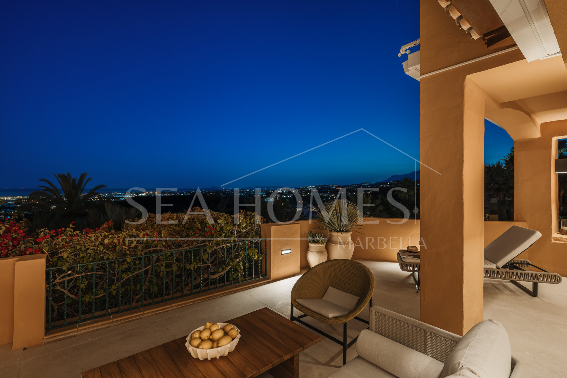 Artful 4-Bedroom Elevated Ground Floor Apartment with Panoramic Sea Views in Les Belvederes, La Cerquilla – Nueva Andalucía