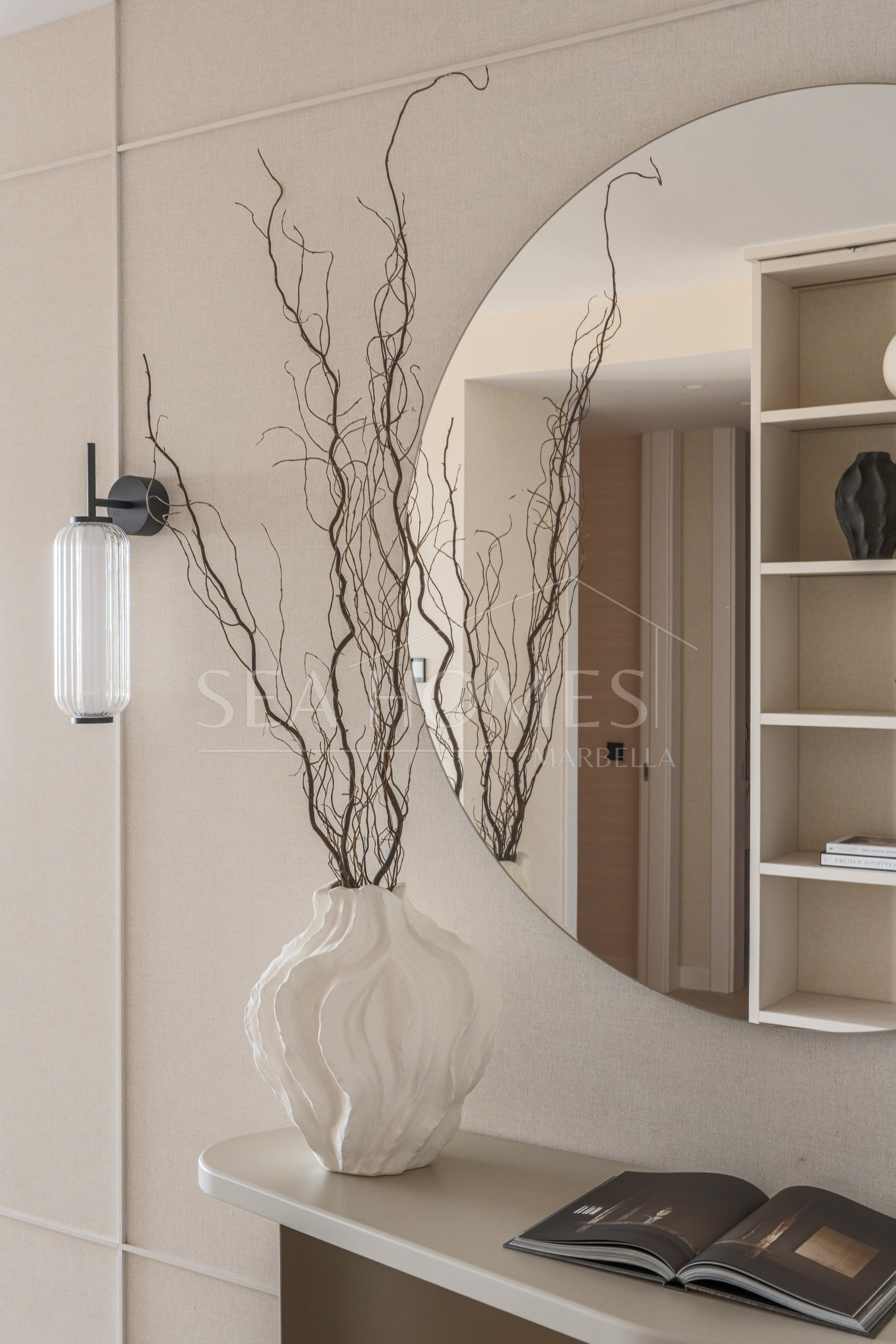 Artful 4-Bedroom Elevated Ground Floor Apartment with Panoramic Sea Views in Les Belvederes, La Cerquilla – Nueva Andalucía