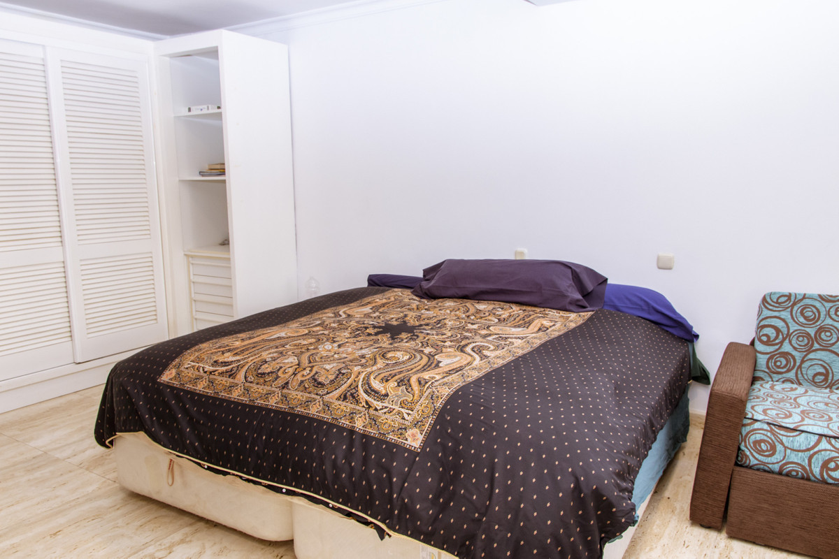 Image 53: detached villa For sale, Estepona, €1,475,000 [R3829441]