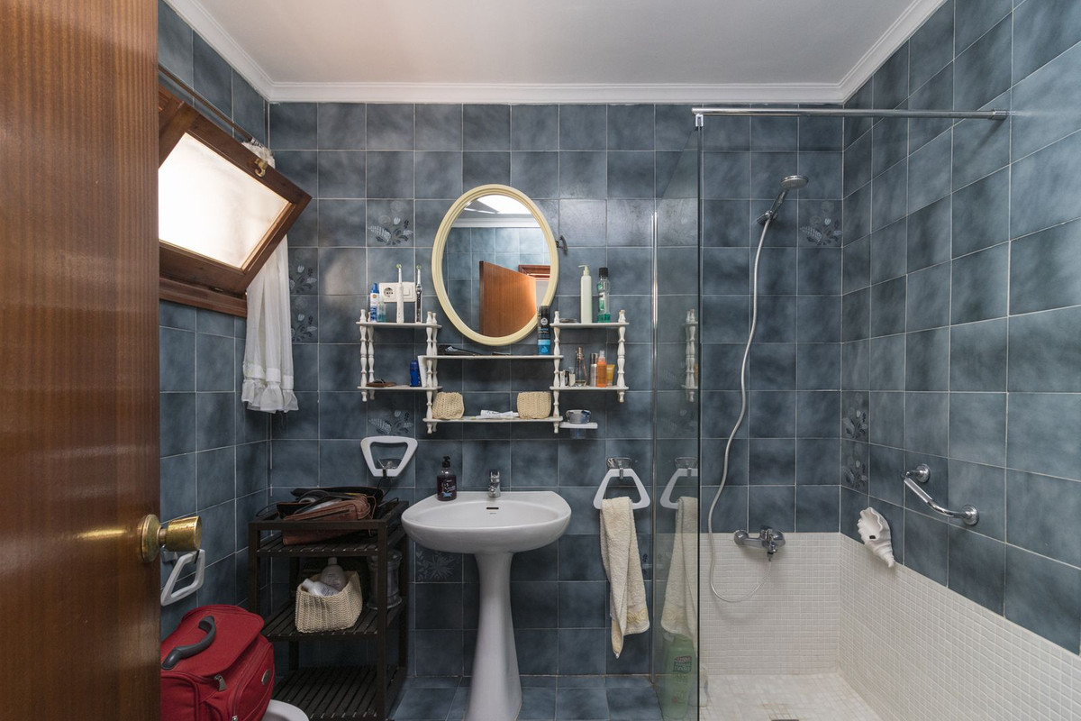 Image 23: detached villa For sale, Benalmadena, €870,000 [R4791943]