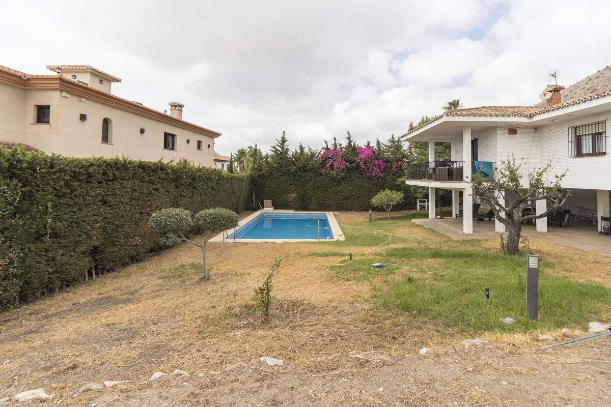 Image 23: detached villa For sale, Benalmadena, €870,000 [R4791943]