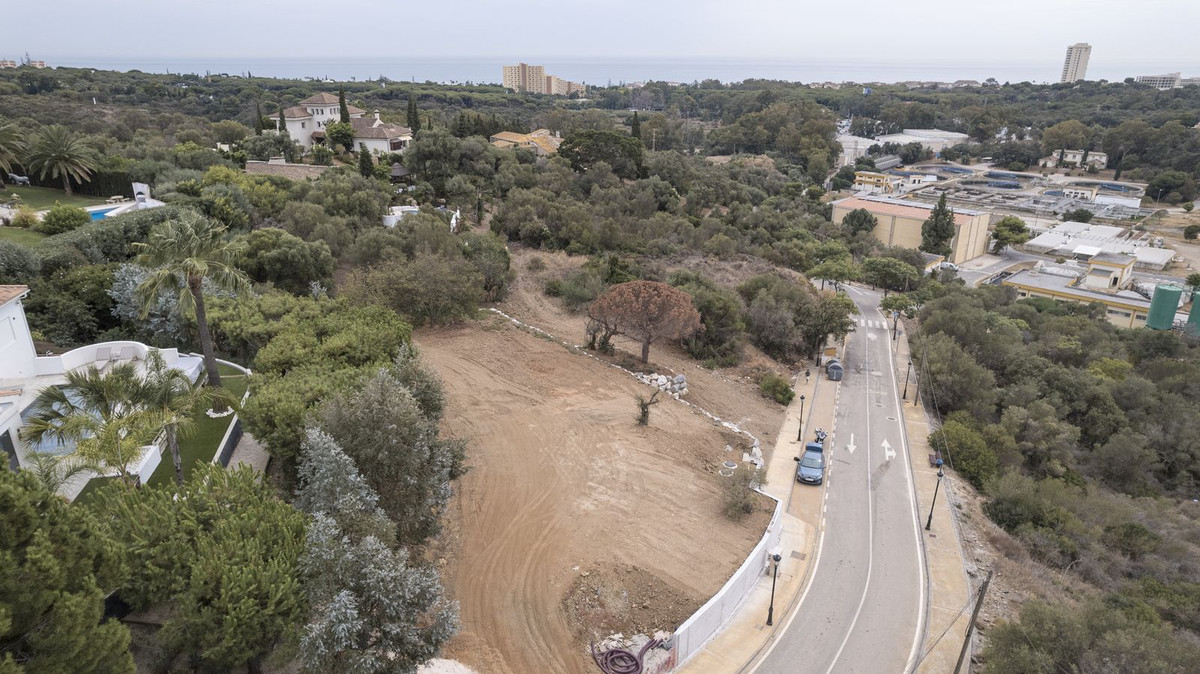 Plot in Elviria — photo 9