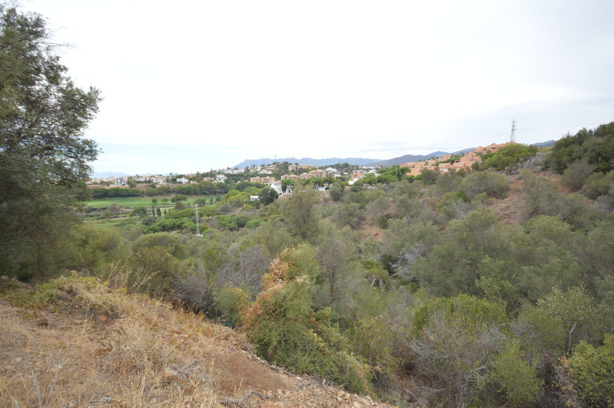Plot in Elviria — photo 3