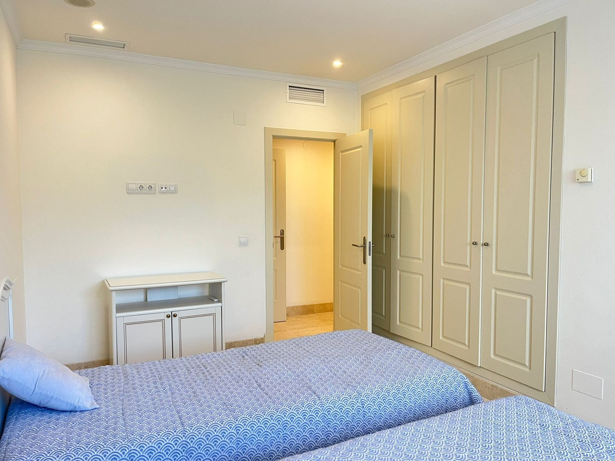 Image 30: apartment For sale, The Golden Mile, €1,250,000 [R4887877]