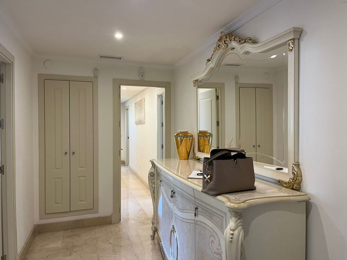 Image 30: apartment For sale, The Golden Mile, €1,250,000 [R4887877]