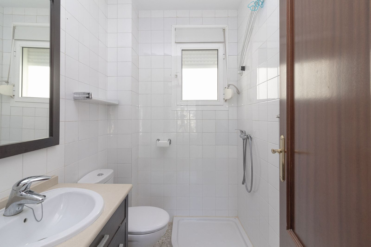 Image 29: apartment For sale, Fuengirola, €595,000 [R5019094]