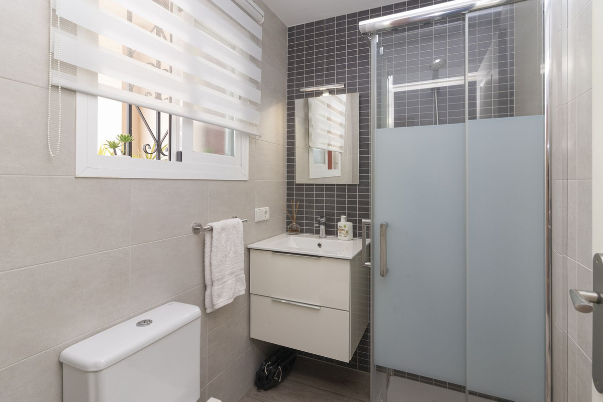 Image 17: townhouse For sale, Estepona, €630,000 [R5039842]