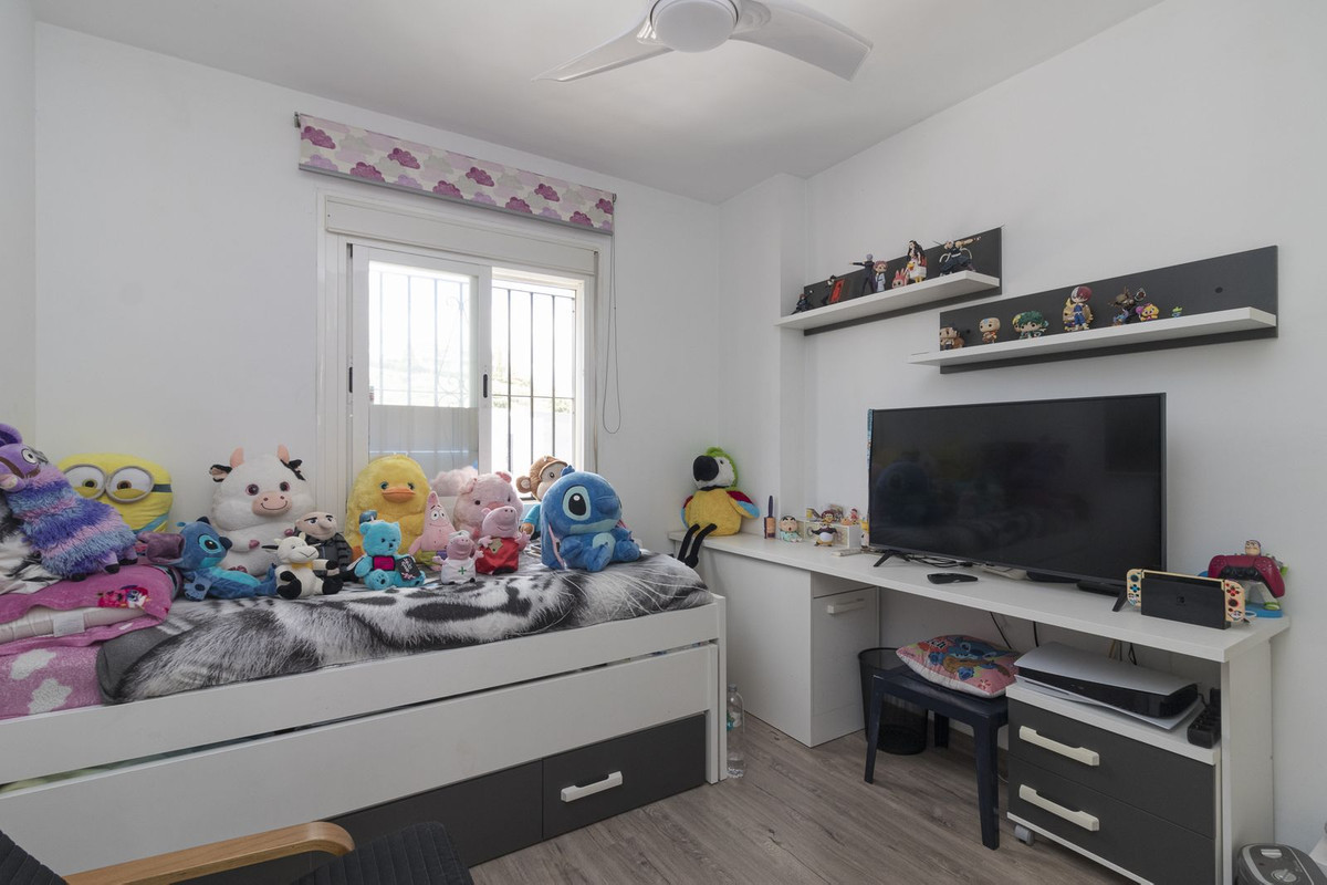 Image 17: townhouse For sale, Estepona, €630,000 [R5039842]