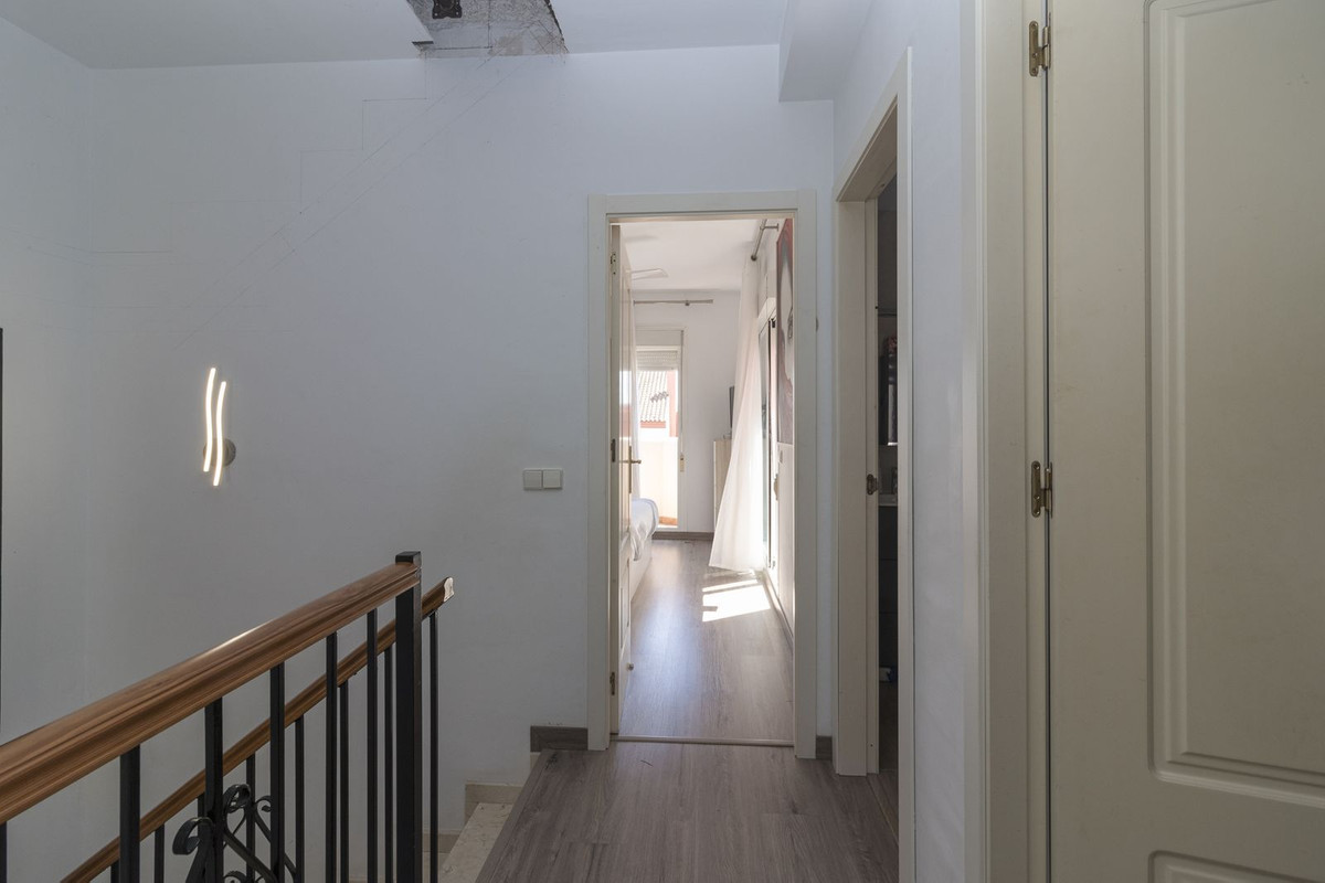 Image 17: townhouse For sale, Estepona, €630,000 [R5039842]
