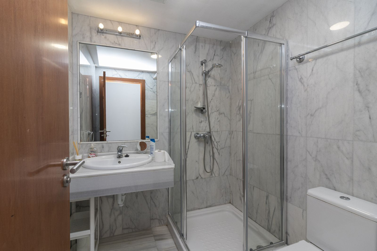 Image 23: apartment For sale, Benahavís, €430,000 [R5108317]