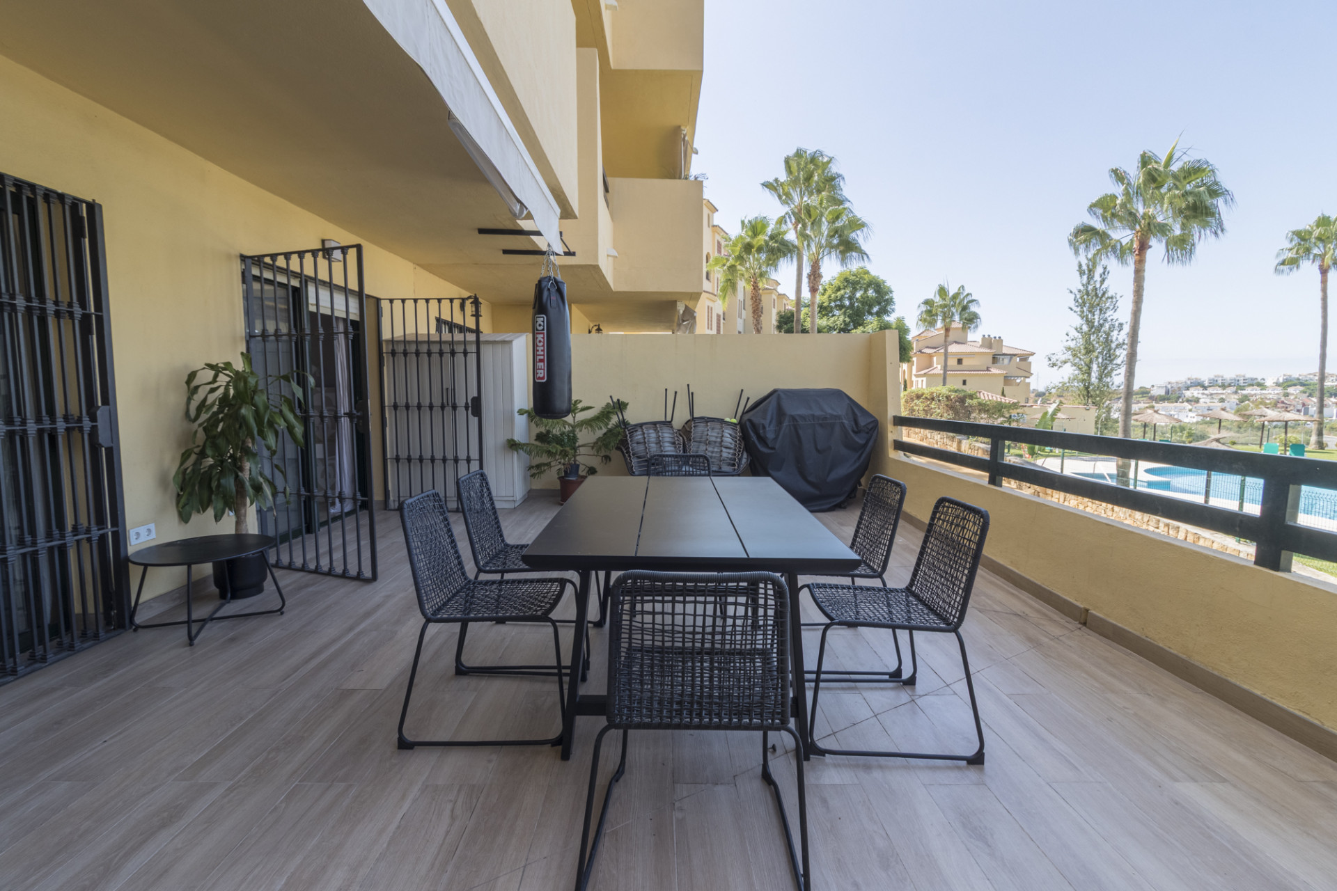 Image 24: apartment For sale, Estepona, €425,000 [R5164654]