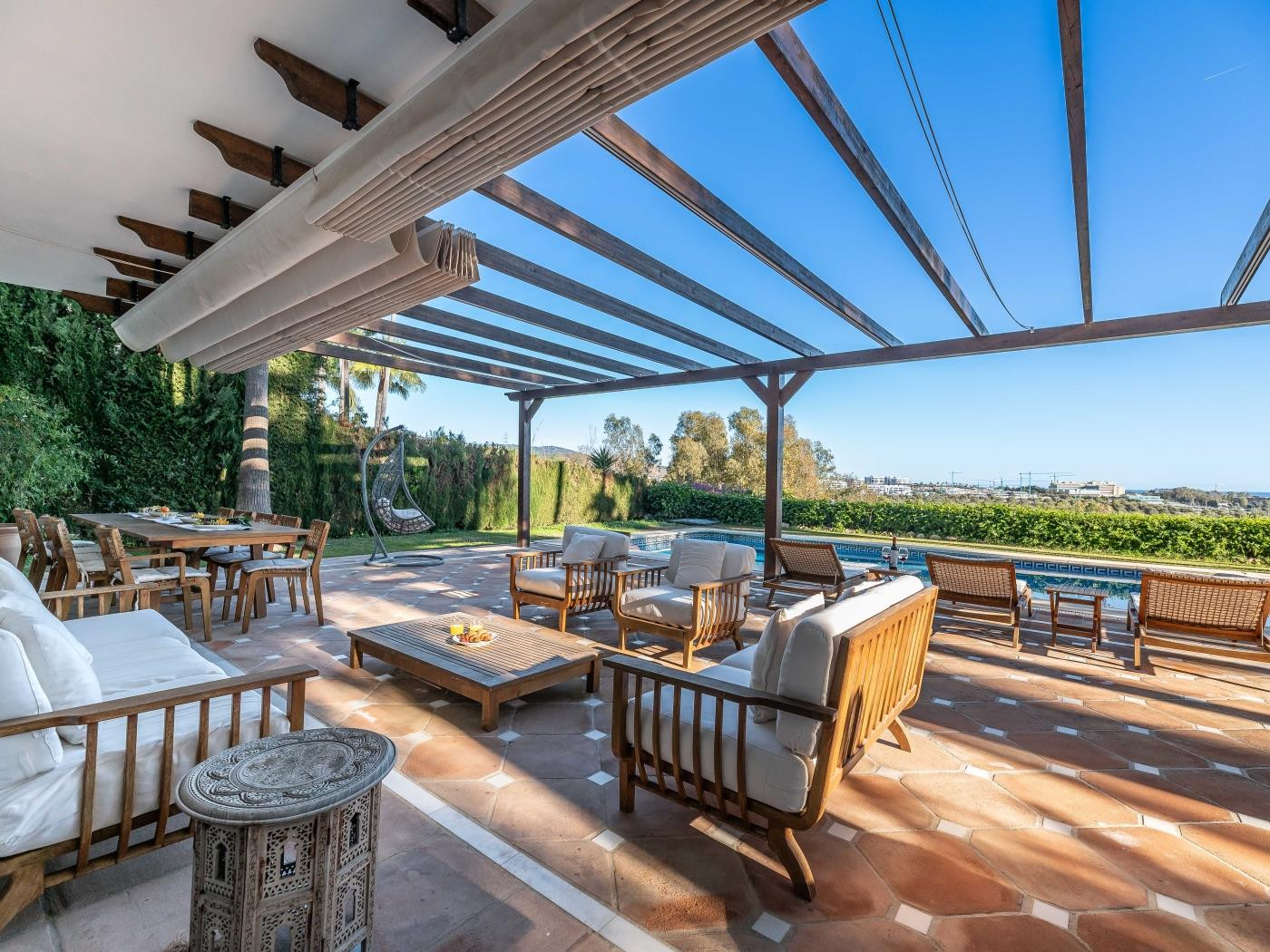 Exclusive villa for rent in Río Real, Marbella, with panoramic sea and valley views