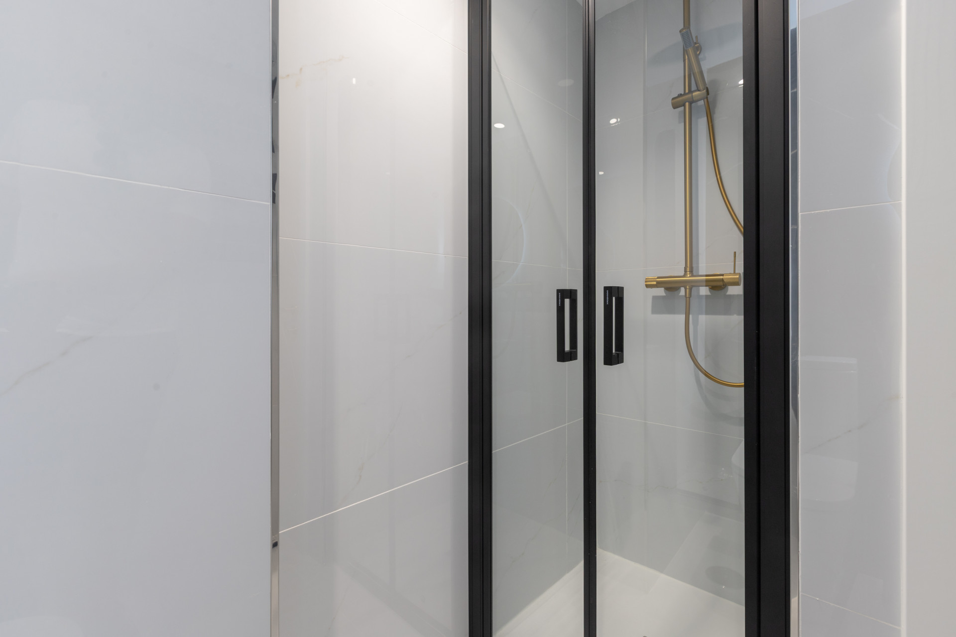 Brand-New Penthouse, Fully Renovated, Right in the Heart of Marbella Center!