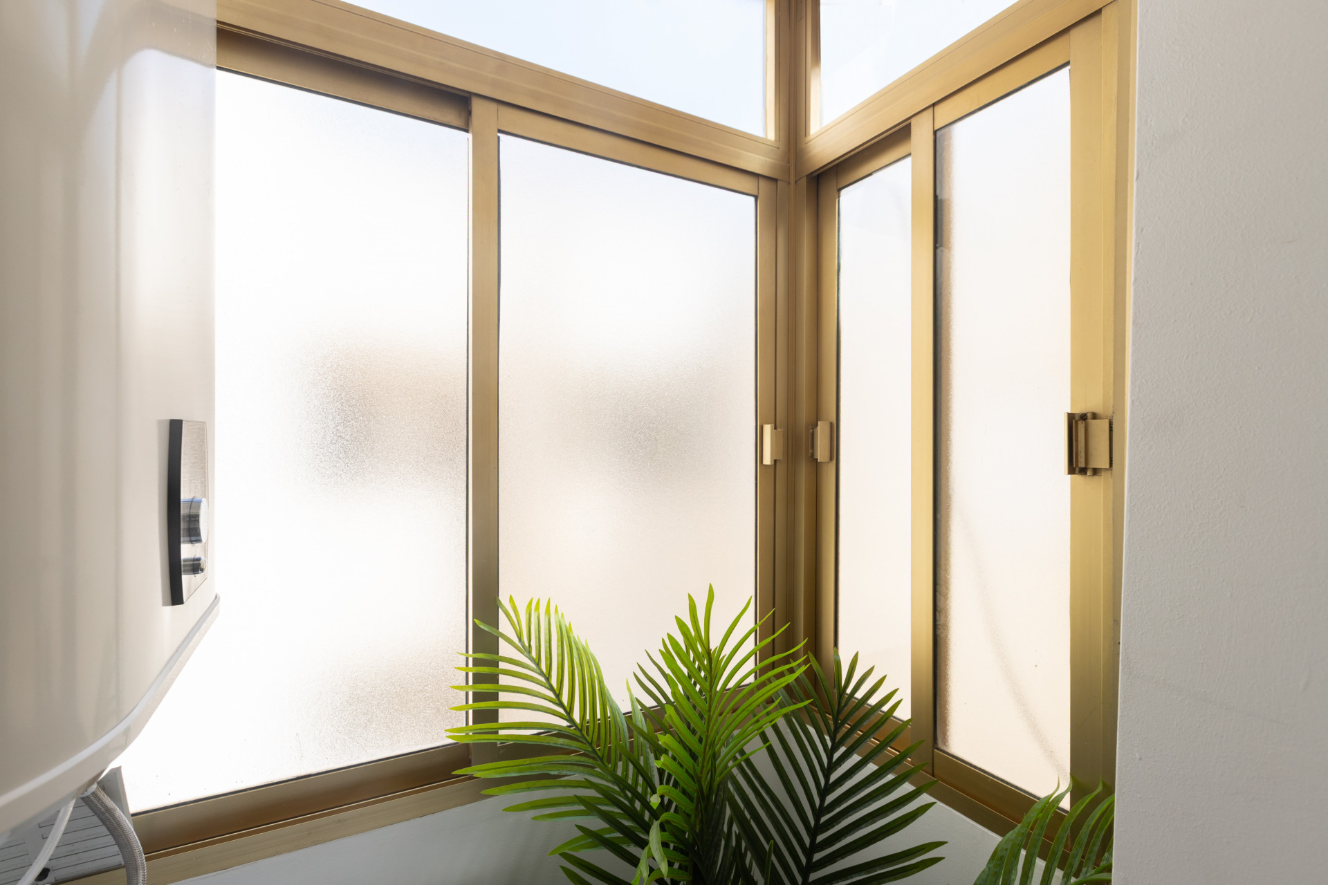 Brand-New Penthouse, Fully Renovated, Right in the Heart of Marbella Center!