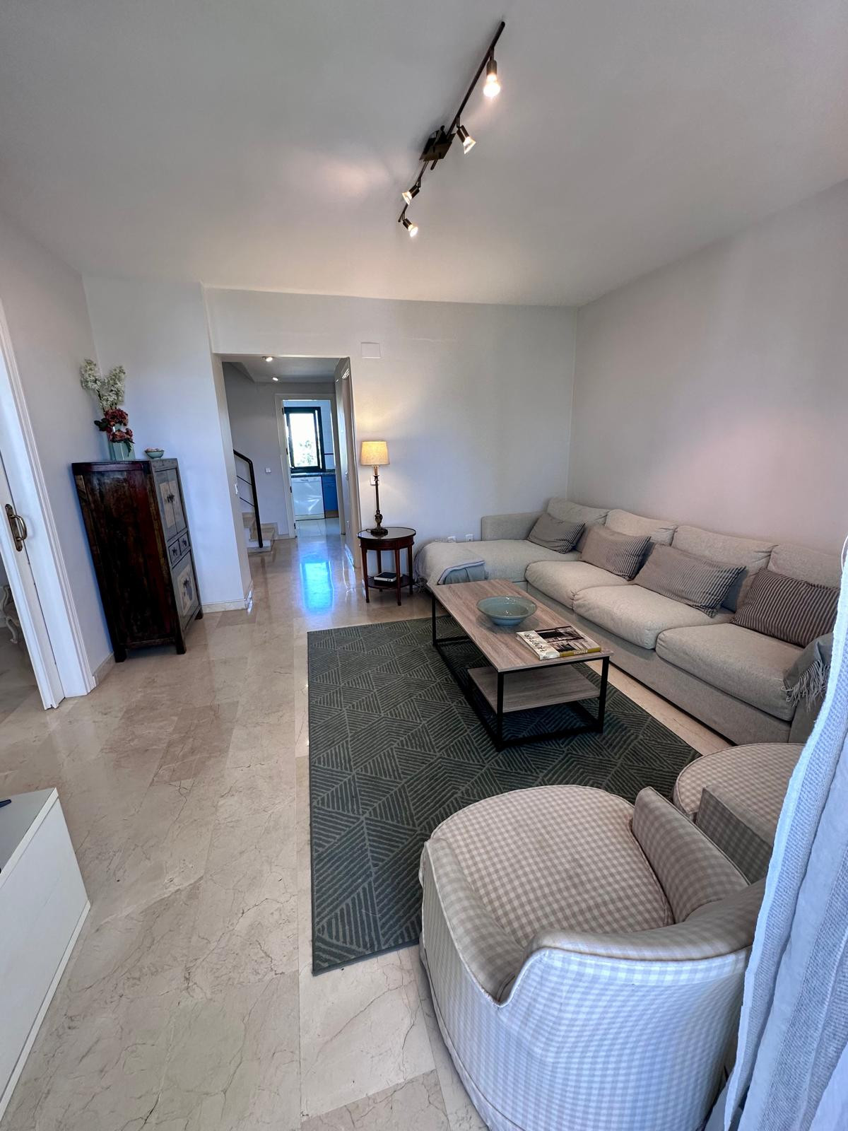 FIRST LINE BEACH APARTMENT!