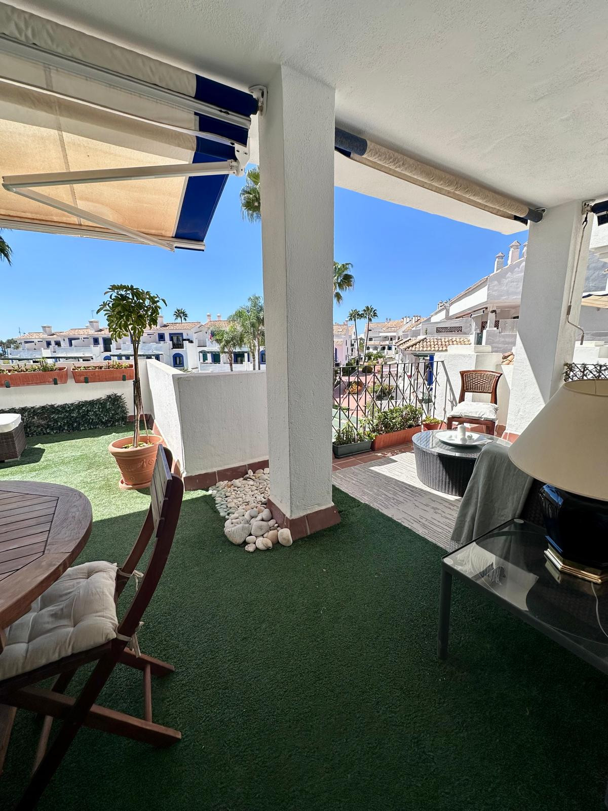 FIRST LINE BEACH APARTMENT!