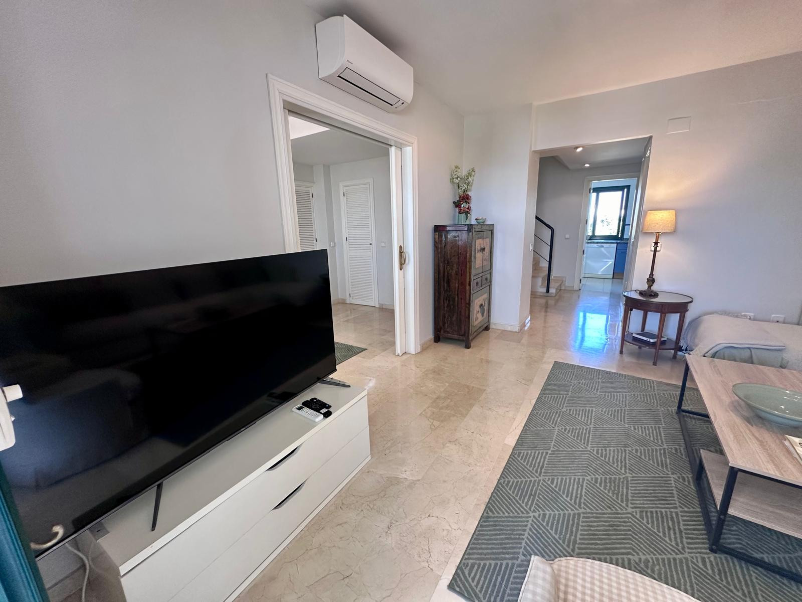 FIRST LINE BEACH APARTMENT!